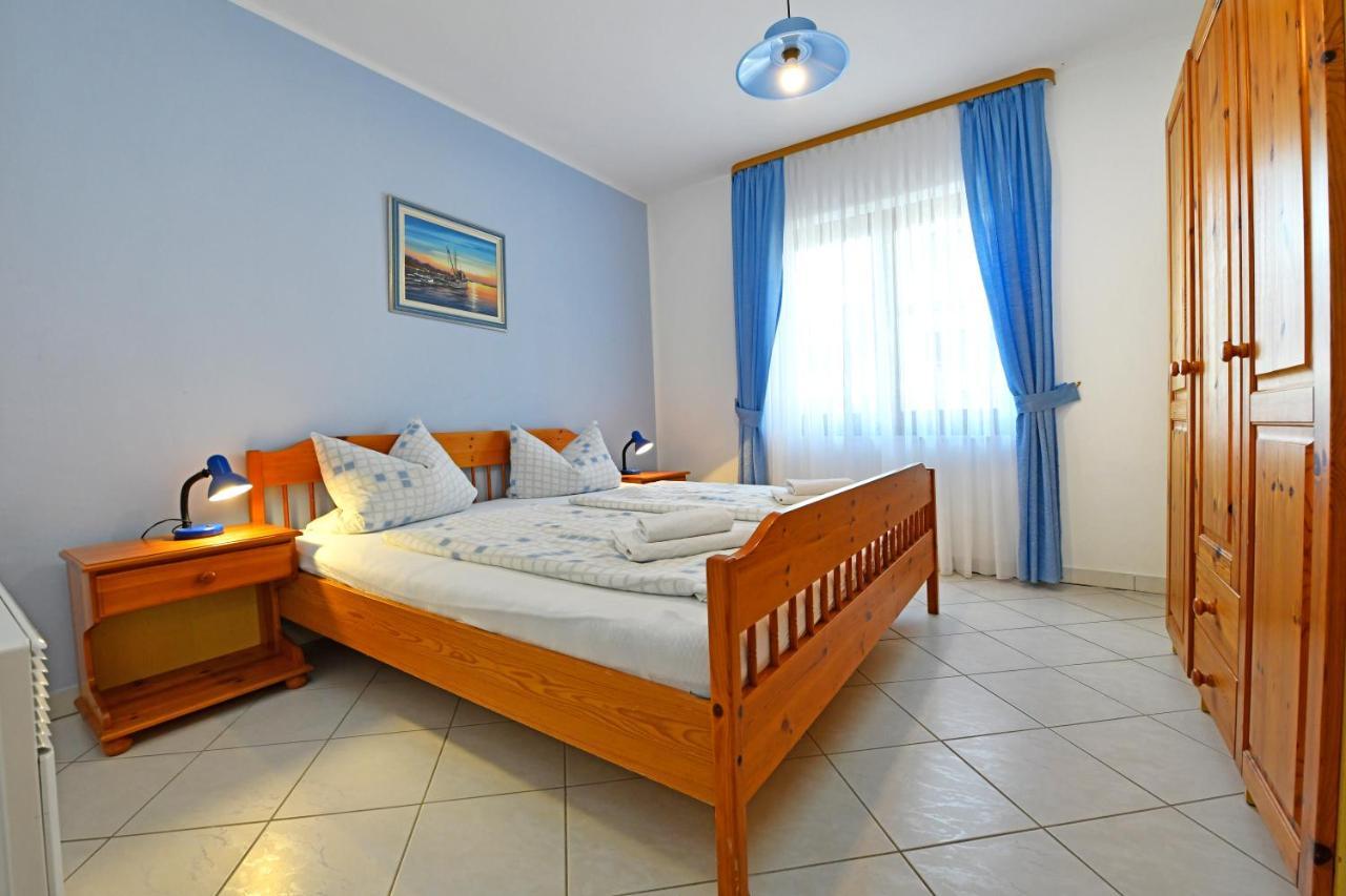 פורץ Apartments Jasmina מראה חיצוני תמונה