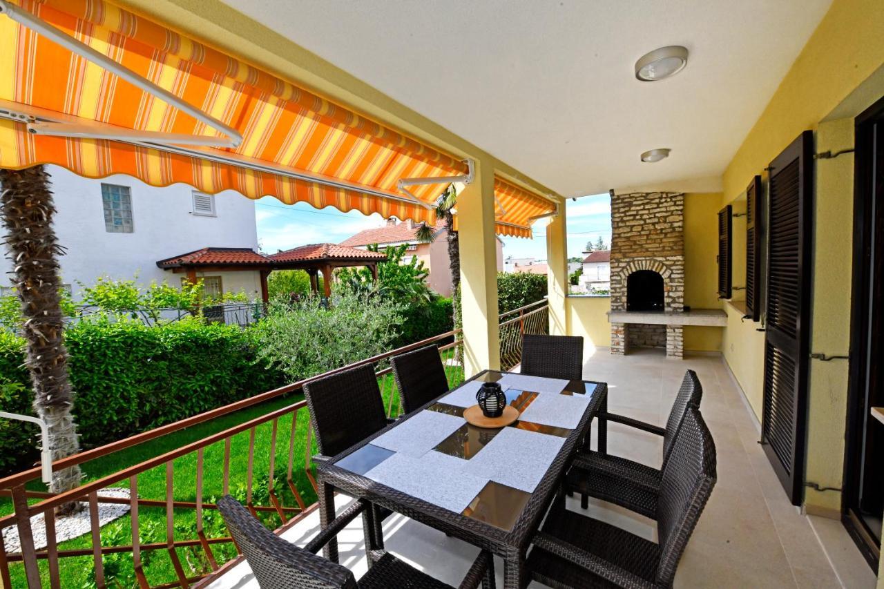פורץ Apartments Jasmina מראה חיצוני תמונה