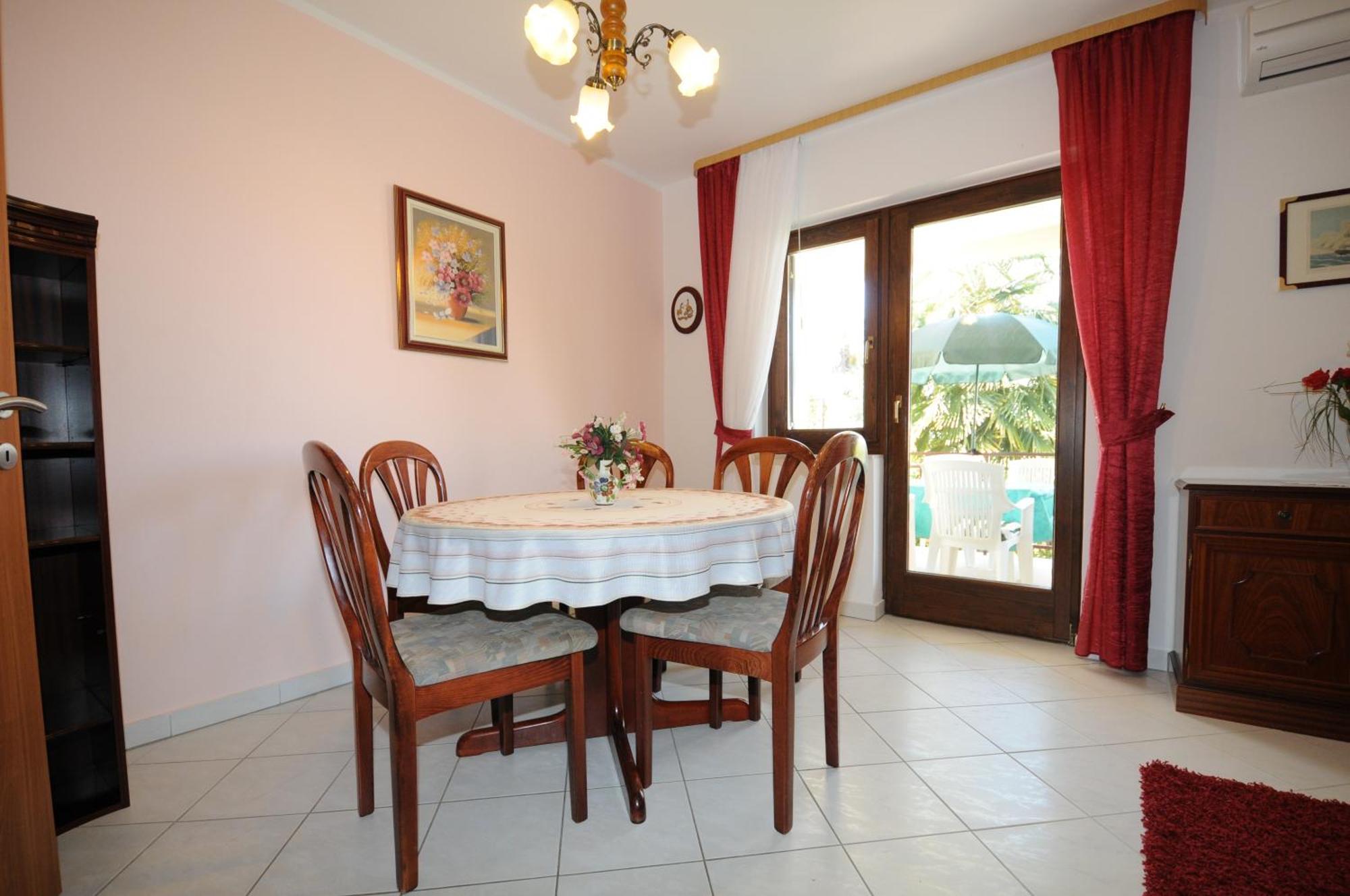 פורץ Apartments Jasmina חדר תמונה