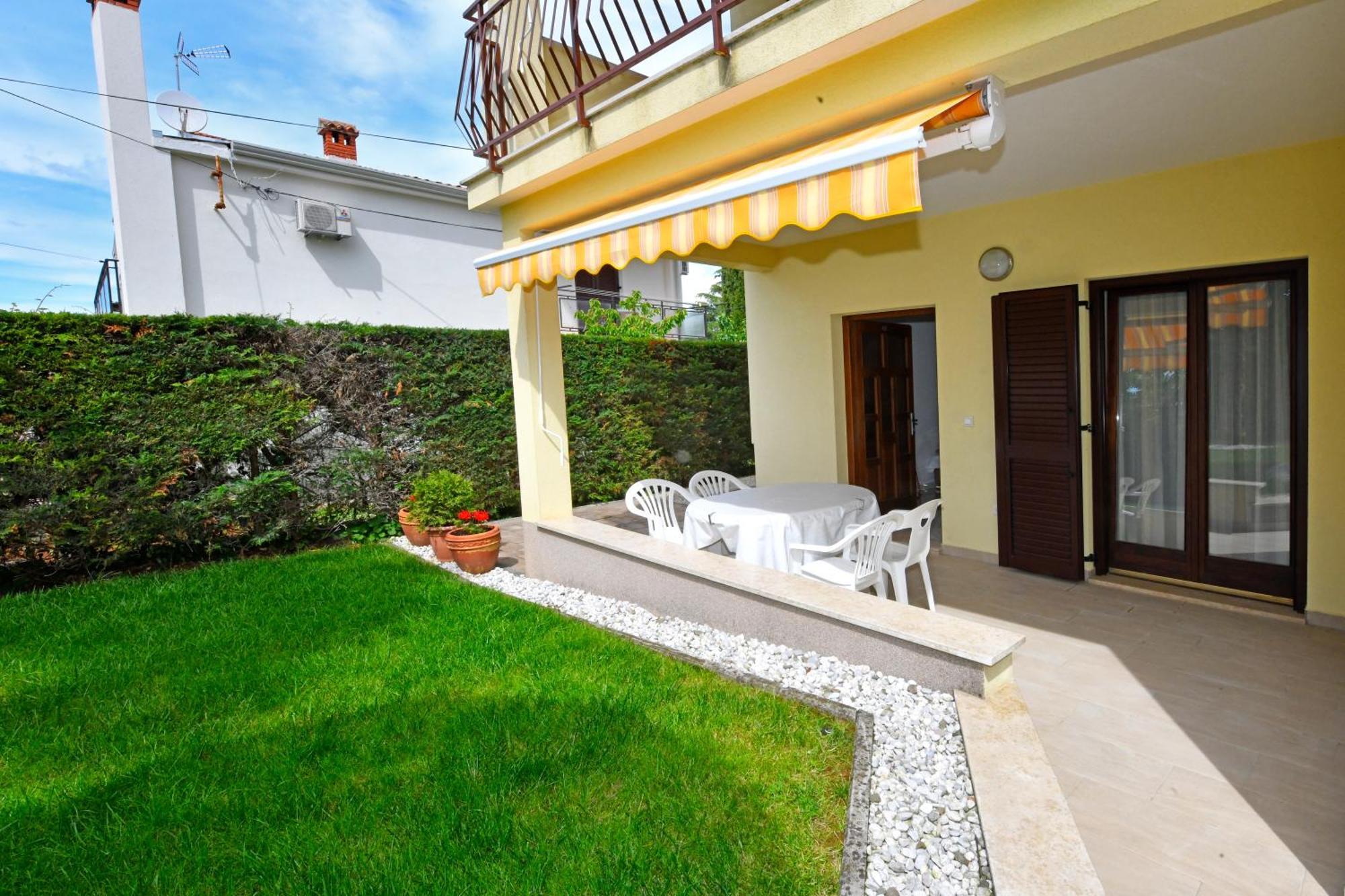 פורץ Apartments Jasmina מראה חיצוני תמונה