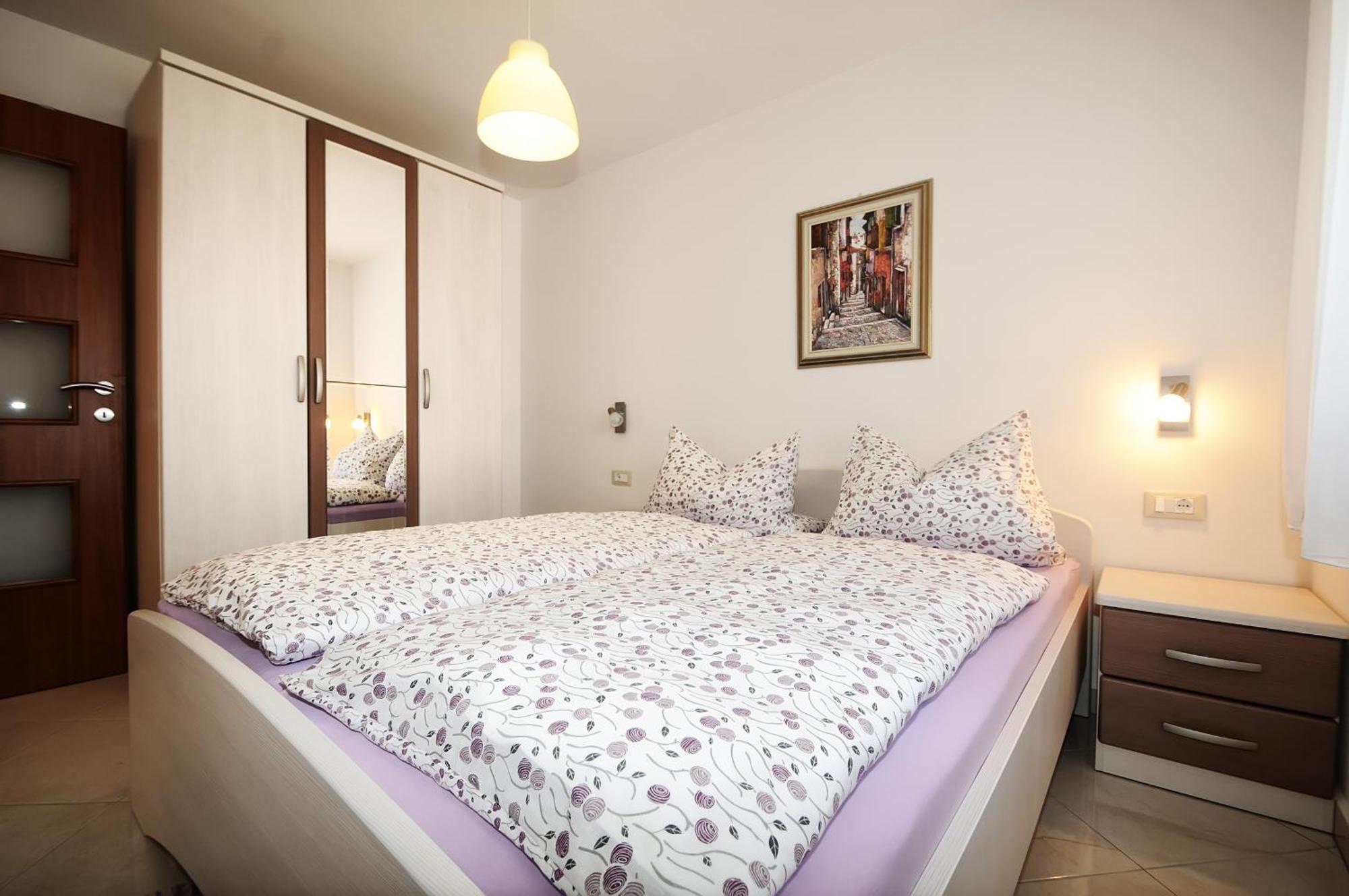פורץ Apartments Jasmina חדר תמונה