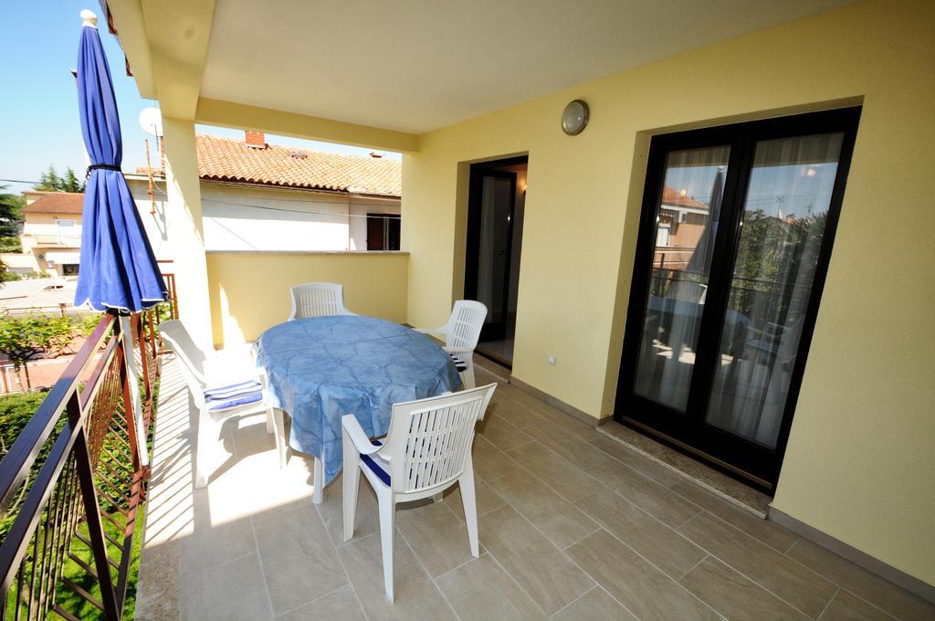 פורץ Apartments Jasmina חדר תמונה